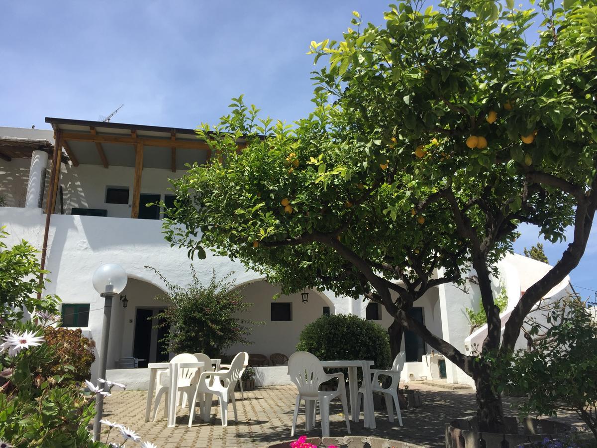 Villa Petrusa Стромболи Екстериор снимка