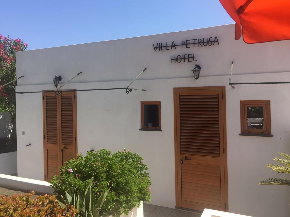 Villa Petrusa Стромболи Екстериор снимка