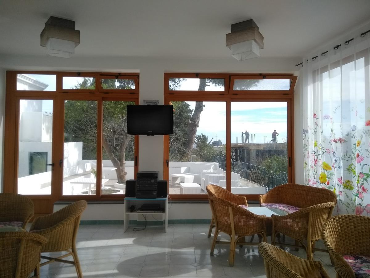 Villa Petrusa Стромболи Екстериор снимка