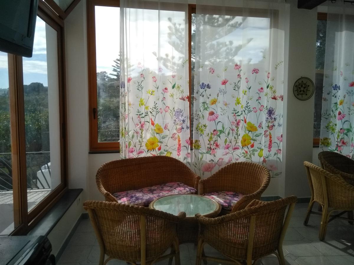 Villa Petrusa Стромболи Екстериор снимка